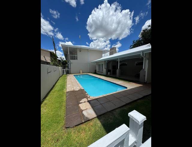 2 BEDROOM PROPERTY TO RENT IN DIE BULT